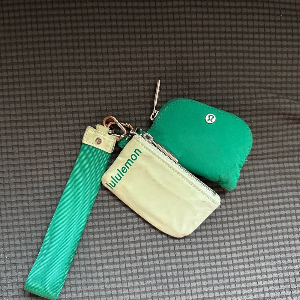 Lululemon dual pouch wristlet